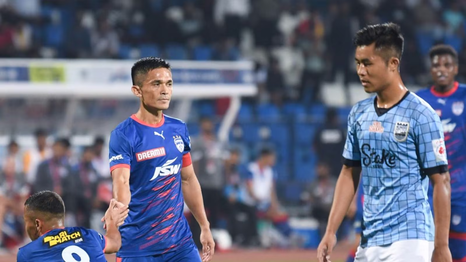 ഐഎസ്എല്‍; അടിച്ചത് 18 പെനാല്‍റ്റികള്‍; ഒടുക്കം മുംബൈ വീണു; ബെംഗളൂരു ഫൈനലില്‍