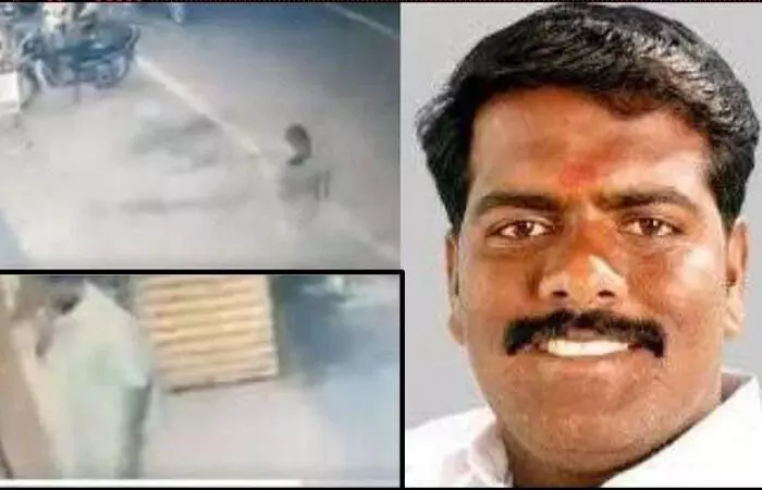 പുതുച്ചേരിയില് ബിജെപി നേതാവിനെ ബോംബെറിഞ്ഞശേഷം വെട്ടിക്കൊന്നു പുതുച്ചേരിയില് ബിജെപി നേതാവിനെ ബോംബെറിഞ്ഞശേഷം വെട്ടിക്കൊന്നു
