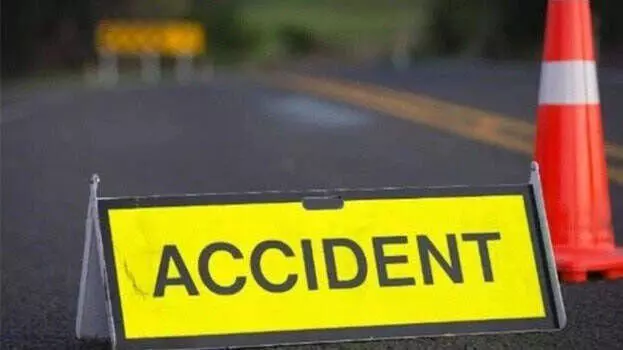 റിയാദില് ഇന്ത്യന് കുടുംബം സഞ്ചരിച്ച കാര് അപകടത്തില്പെട്ടു; കുട്ടികള് അടക്കം അഞ്ചുപേര് മരിച്ചു റിയാദില് ഇന്ത്യന് കുടുംബം സഞ്ചരിച്ച കാര് അപകടത്തില്പെട്ടു; കുട്ടികള് അടക്കം അഞ്ചുപേര് മരിച്ചു