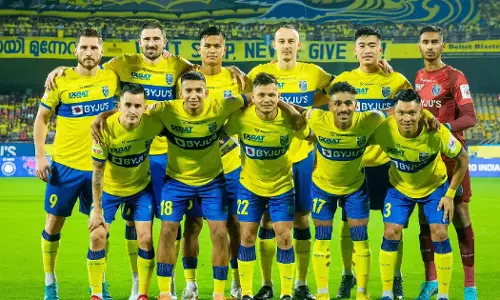 കിരീടം ഒന്നും വേണ്ട; ഐഎസ്എല്ലിലെ ആരാധകരുടെ ഇഷ്ട ടീം ബ്ലാസ്റ്റേഴ്‌സ് തന്നെ;ടെലിവിഷന്‍ റേറ്റിംങിലും ഒന്നില്‍