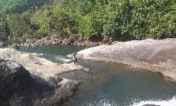 ആനക്കാംപൊയില്‍ അരിപ്പാറ വെള്ളച്ചാട്ടത്തില്‍ രണ്ടു കുട്ടികള്‍ മുങ്ങിമരിച്ചു