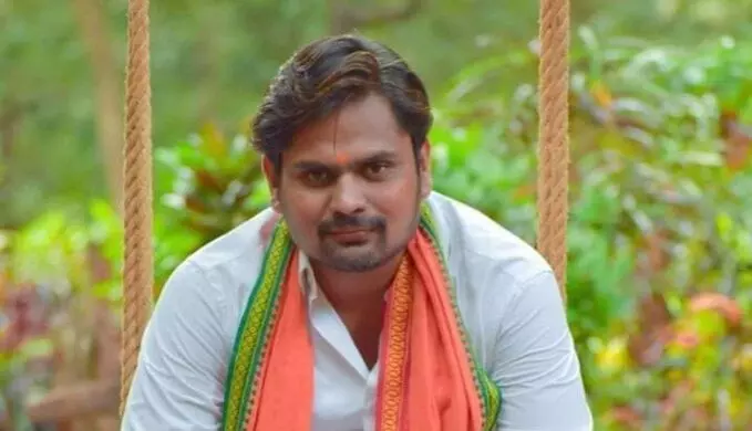 കര്ണാടകയില് യുവമോര്ച്ച നേതാവ് കുത്തേറ്റ് മരിച്ചു കര്ണാടകയില് യുവമോര്ച്ച നേതാവ് കുത്തേറ്റ് മരിച്ചു