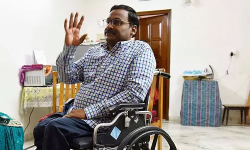 മാവോവാദി ബന്ധം: പ്രഫ. ജിഎന്‍ സായിബാബയെ വെറുതെവിട്ട ഉത്തരവ് സുപ്രിംകോടതി റദ്ദാക്കി