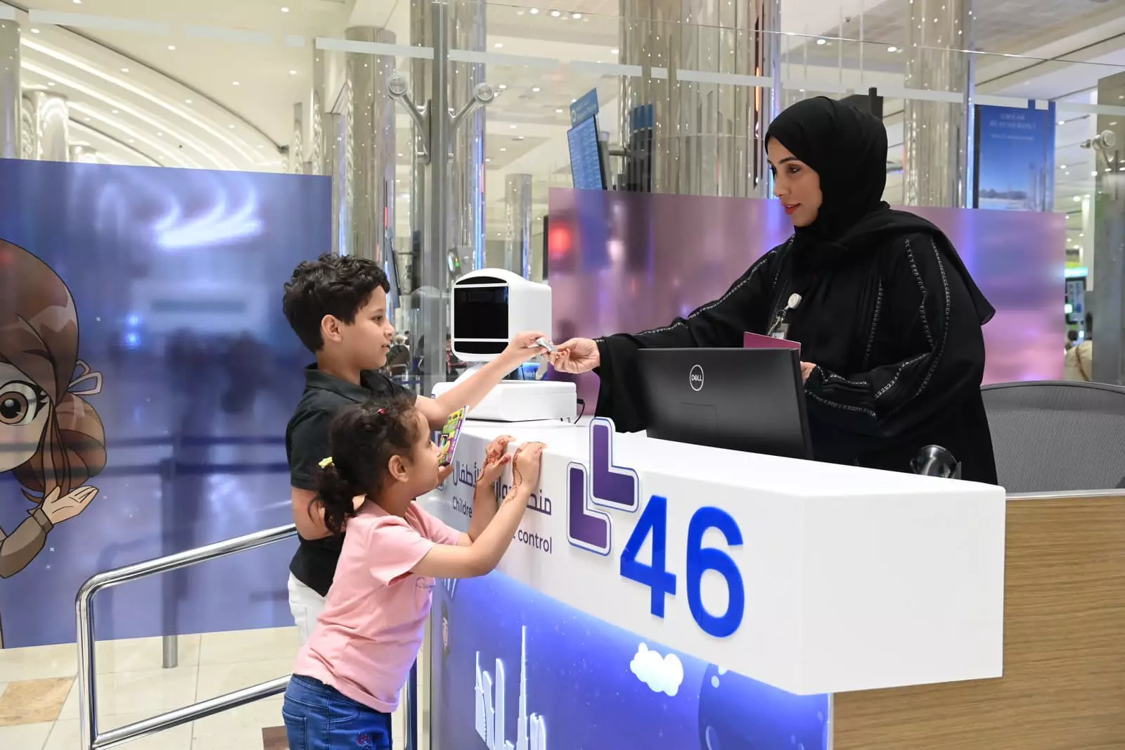 ദുബായ് എയര്പോര്ട്ടില് കുട്ടികള്ക്കായി പുതിയ എമിഗ്രേഷന് കൗണ്ടറുകള് തുറന്നു ദുബായ് എയര്പോര്ട്ടില് കുട്ടികള്ക്കായി പുതിയ എമിഗ്രേഷന് കൗണ്ടറുകള് തുറന്നു