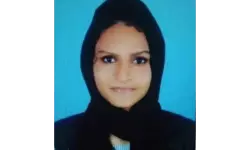 ഓച്ചിറ അഴീക്കല്‍ ബീച്ചില്‍ തിരയില്‍പ്പെട്ട് കാണാതായ വിദ്യാര്‍ത്ഥിനിയുടെ മൃതദേഹം കണ്ടെത്തി