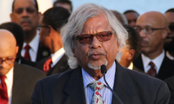 മഹാത്മാഗാന്ധിയുടെ ചെറുമകന്‍ അരുണ്‍ ഗാന്ധി അന്തരിച്ചു