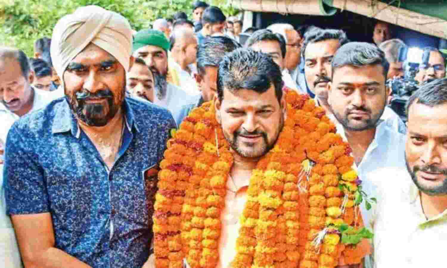 എട്ടുതവണ ലൈംഗികാതിക്രമം ഉണ്ടായി; ബ്രിജ് ഭൂഷന് സിങിനെതിരേ വനിതാ ഗുസ്തി താരങ്ങളുടെ മൊഴി പുറത്ത് എട്ടുതവണ ലൈംഗികാതിക്രമം ഉണ്ടായി; ബ്രിജ് ഭൂഷന് സിങിനെതിരേ വനിതാ ഗുസ്തി താരങ്ങളുടെ മൊഴി പുറത്ത്