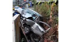 കണ്ണൂര്‍ കൂത്തുപറമ്പില്‍ കാര്‍ മറിഞ്ഞ് രണ്ടു മരണം; എട്ടുപേര്‍ക്ക് പരിക്ക്