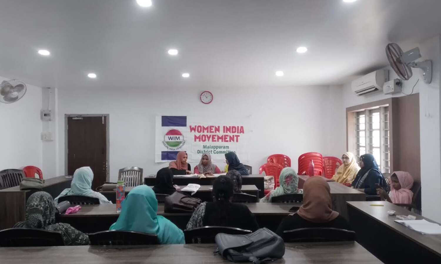 താനൂര് ബോട്ട് അപകടം; മരണപ്പെട്ടവരുടെ കുടുംബങ്ങള്ക്ക് മതിയായ നഷ്ടപരിഹാരം നല്കണം; വിമന് ഇന്ത്യ മൂവ്മെന്റ് താനൂര് ബോട്ട് അപകടം; മരണപ്പെട്ടവരുടെ കുടുംബങ്ങള്ക്ക് മതിയായ നഷ്ടപരിഹാരം നല്കണം; വിമന് ഇന്ത്യ മൂവ്മെന്റ്
