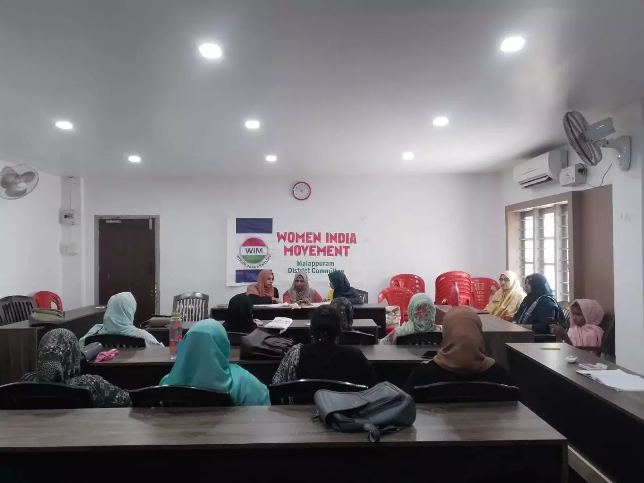 താനൂര് ബോട്ട് അപകടം; മരണപ്പെട്ടവരുടെ കുടുംബങ്ങള്ക്ക് മതിയായ നഷ്ടപരിഹാരം നല്കണം; വിമന് ഇന്ത്യ മൂവ്മെന്റ് താനൂര് ബോട്ട് അപകടം; മരണപ്പെട്ടവരുടെ കുടുംബങ്ങള്ക്ക് മതിയായ നഷ്ടപരിഹാരം നല്കണം; വിമന് ഇന്ത്യ മൂവ്മെന്റ്