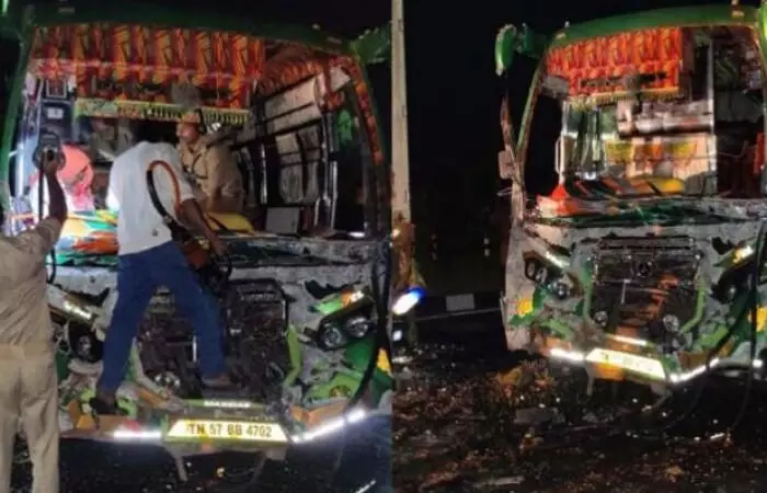 തൃശ്ശൂരില് മിനി കണ്ടെയ്നര് ലോറിക്ക് പിറകില് ബസ് ഇടിച്ചുകയറി; അഞ്ചുപേരുടെ നില ഗുരുതരം; 23 പേര്ക്ക് പരിക്ക് തൃശ്ശൂരില് മിനി കണ്ടെയ്നര് ലോറിക്ക് പിറകില് ബസ് ഇടിച്ചുകയറി; അഞ്ചുപേരുടെ നില ഗുരുതരം; 23 പേര്ക്ക് പരിക്ക്