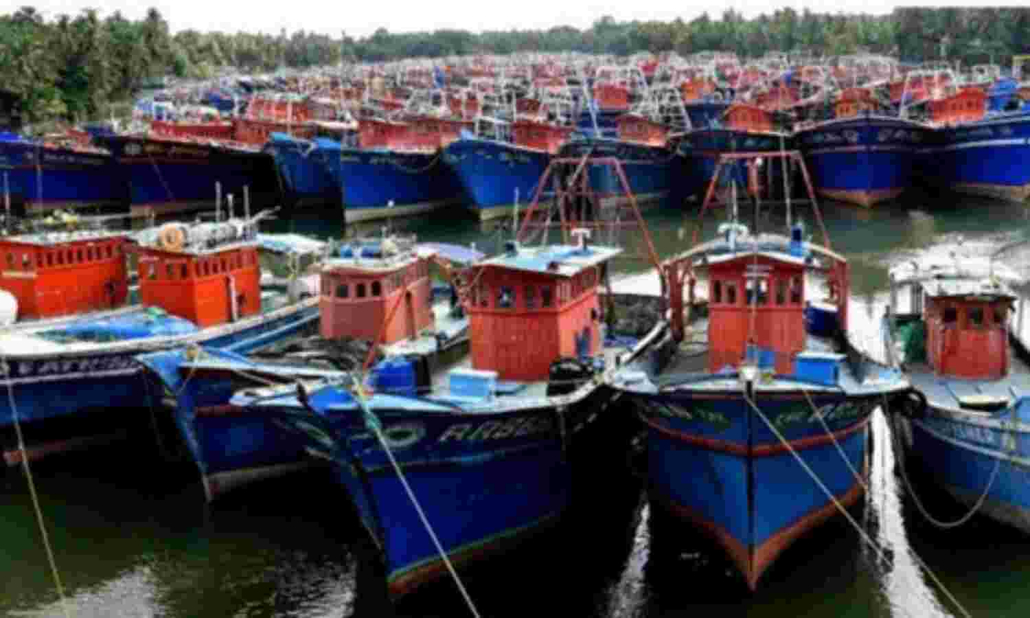 സംസ്ഥാനത്ത് ഇന്ന് അര്ദ്ധരാത്രി മുതല് ജൂലായ് 31 വരെ ട്രോളിങ് നിരോധനം സംസ്ഥാനത്ത് ഇന്ന് അര്ദ്ധരാത്രി മുതല് ജൂലായ് 31 വരെ ട്രോളിങ് നിരോധനം