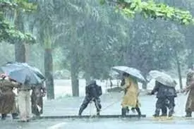 ബിപോര്ജോയ് ചുഴലിക്കാറ്റ്; കേരളത്തില് അടുത്ത അഞ്ച് ദിവസം ഇടിമിന്നലോടുകൂടിയ വ്യാപകമഴ ബിപോര്ജോയ് ചുഴലിക്കാറ്റ്; കേരളത്തില് അടുത്ത അഞ്ച് ദിവസം ഇടിമിന്നലോടുകൂടിയ വ്യാപകമഴ