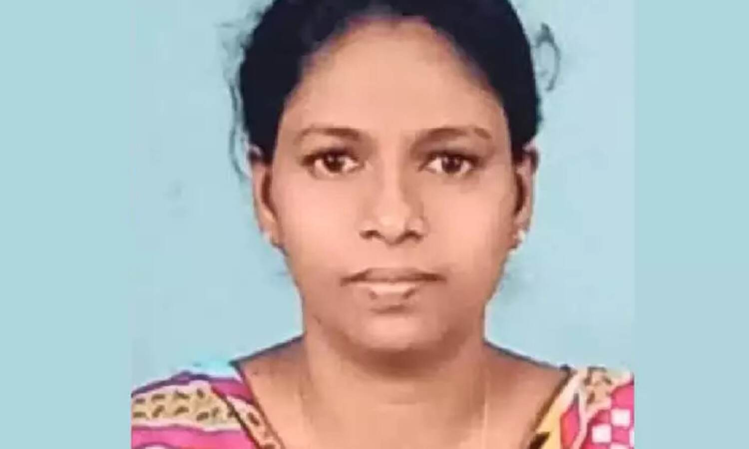 തെരുവുനായകള്ക്ക് ഭക്ഷണം കൊടുക്കുന്നതിനിടെ പോറലേറ്റ വീട്ടമ്മ മരിച്ചു; പേ വിഷബാധയെന്ന് സംശയം തെരുവുനായകള്ക്ക് ഭക്ഷണം കൊടുക്കുന്നതിനിടെ പോറലേറ്റ വീട്ടമ്മ മരിച്ചു; പേ വിഷബാധയെന്ന് സംശയം