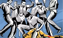 ബീഫ് കടത്തിയെന്നാരോപണം: മഹാരാഷ്ട്രയില് മുസ്ലിം യുവാവിനെ ഹിന്ദുത്വര് മര്ദ്ദിച്ചുകൊന്നു ബീഫ് കടത്തിയെന്നാരോപണം: മഹാരാഷ്ട്രയില് മുസ്ലിം യുവാവിനെ ഹിന്ദുത്വര് മര്ദ്ദിച്ചുകൊന്നു