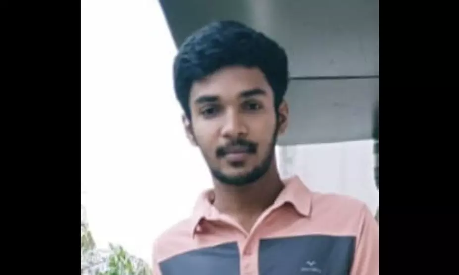 പ്ലസ് ടു വിദ്യാര്ഥി പള്ളിക്കുളത്തില് മുങ്ങി മരിച്ചു പ്ലസ് ടു വിദ്യാര്ഥി പള്ളിക്കുളത്തില് മുങ്ങി മരിച്ചു