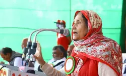 മണിപ്പൂര് വംശഹത്യ: കുക്കി ക്രിസ്ത്യന് ഗോത്രവര്ഗ സ്ത്രീകള് പീഡിപ്പിക്കപ്പെട്ട സംഭവം ഞെട്ടിപ്പിക്കുന്നത്-യാസ്മിന് ഫാറൂഖി മണിപ്പൂര് വംശഹത്യ: കുക്കി ക്രിസ്ത്യന് ഗോത്രവര്ഗ സ്ത്രീകള് പീഡിപ്പിക്കപ്പെട്ട സംഭവം ഞെട്ടിപ്പിക്കുന്നത്-യാസ്മിന് ഫാറൂഖി