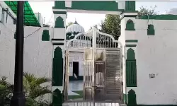 കൈയേറ്റം ആരോപിച്ച് ഡല്‍ഹിയിലെ രണ്ട് പുരാതന മസ്ജിദുകള്‍ക്ക് റെയില്‍വേയുടെ നോട്ടീസ്