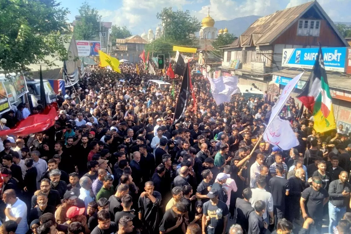 30 വര്ഷത്തിന് ശേഷം ശ്രീനഗറില് മുഹറം ഘോഷയാത്രക്ക് അനുമതി 30 വര്ഷത്തിന് ശേഷം ശ്രീനഗറില് മുഹറം ഘോഷയാത്രക്ക് അനുമതി