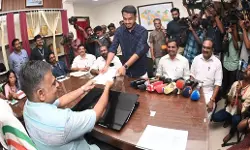 പുതുപ്പള്ളി ഉപതിരഞ്ഞെടുപ്പ്: എല്‍ഡിഎഫ് സ്ഥാനാര്‍ഥി ജെയ്ക് സി തോമസ് പത്രിക സമര്‍പ്പിച്ചു