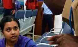 വിമാനത്തില്‍ ബിജെപിക്കെതിരേ മുദ്രാവാക്യം മുഴക്കിയ വിദ്യാര്‍ഥിക്കെതിരേയുള്ള കേസ് മദ്രാസ് ഹൈക്കോടതി റദ്ദാക്കി