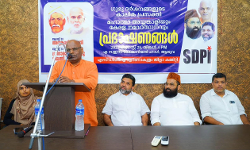 ശ്രീനാരായണ ഗുരുവിന്റേത് ബഹുസ്വരതയിലൂന്നിയ ദര്‍ശനങ്ങള്‍: സ്വാമി ധര്‍മ്മ ചൈതന്യ