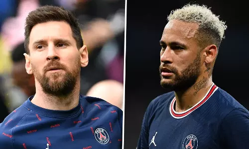 പിഎസ്ജി നരകം; ക്ലബ്ബിലെ മെസ്സിയുടെയും തന്റേയും ദുരനുഭവം വെളിപ്പെടുത്തി നെയ്മര് പിഎസ്ജി നരകം; ക്ലബ്ബിലെ മെസ്സിയുടെയും തന്റേയും ദുരനുഭവം വെളിപ്പെടുത്തി നെയ്മര്