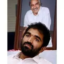 അതിവേഗം ലീഡുയര്‍ത്തി ചാണ്ടി ഉമ്മന്‍ ബഹുദൂരം മുന്നില്‍; ലീഡ് 8000 കടന്നു