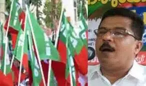 പ്രകടനങ്ങള്ക്കും പ്രതിഷേധങ്ങള്ക്കും വിലയിടാനുള്ള തീരുമാനം ഫാഷിസ്റ്റ് വാഴ്ച്ച : റോയ് അറയ്ക്കല് പ്രകടനങ്ങള്ക്കും പ്രതിഷേധങ്ങള്ക്കും വിലയിടാനുള്ള തീരുമാനം ഫാഷിസ്റ്റ് വാഴ്ച്ച : റോയ് അറയ്ക്കല്