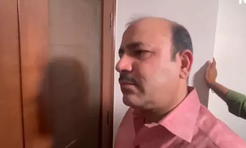 ബിജെപി എംപിയുടെ തീവ്രവാദി അധിക്ഷേപം; നടപടിയില്ലെങ്കില് സ്ഥാനമൊഴിയും, കണ്ണീരോടെ ബിഎസ് പി എംപി ബിജെപി എംപിയുടെ തീവ്രവാദി അധിക്ഷേപം; നടപടിയില്ലെങ്കില് സ്ഥാനമൊഴിയും, കണ്ണീരോടെ ബിഎസ് പി എംപി