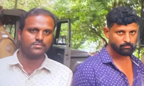 മര്ദ്ദിച്ച് പിഎഫ്ഐ പച്ചകുത്തിയെന്ന വ്യാജ പരാതി; സൈനികനും സുഹൃത്തും അറസ്റ്റില് മര്ദ്ദിച്ച് പിഎഫ്ഐ പച്ചകുത്തിയെന്ന വ്യാജ പരാതി; സൈനികനും സുഹൃത്തും അറസ്റ്റില്