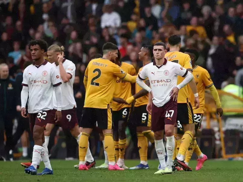 പ്രീമിയര് ലീഗ്; സിറ്റിക്കും യുനൈറ്റഡിനും തോല്വി; ലീഗ് വണ്ണില് പിഎസ്ജിക്ക് കഷ്ടകാലം പ്രീമിയര് ലീഗ്; സിറ്റിക്കും യുനൈറ്റഡിനും തോല്വി; ലീഗ് വണ്ണില് പിഎസ്ജിക്ക് കഷ്ടകാലം