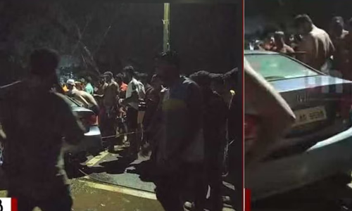 കനത്ത മഴ; എറണാകുളത്ത് കാര് പുഴയിലേക്ക് മറിഞ്ഞ് രണ്ട് യുവഡോക്ടര്മാര് മരിച്ചു കനത്ത മഴ; എറണാകുളത്ത് കാര് പുഴയിലേക്ക് മറിഞ്ഞ് രണ്ട് യുവഡോക്ടര്മാര് മരിച്ചു