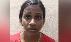 യുവജ്യോല്സ്യന് ശീതളപാനീയം നല്കി മയക്കി 13 പവന് കവര്ന്ന യുവതി അറസ്റ്റില് യുവജ്യോല്സ്യന് ശീതളപാനീയം നല്കി മയക്കി 13 പവന് കവര്ന്ന യുവതി അറസ്റ്റില്