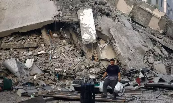 ഇസ്രായേല് ആക്രമണം: ഗസ്സയില് മരണം 370 കടന്നു; 2,200 പേര്ക്ക് പരിക്ക് ഇസ്രായേല് ആക്രമണം: ഗസ്സയില് മരണം 370 കടന്നു; 2,200 പേര്ക്ക് പരിക്ക്