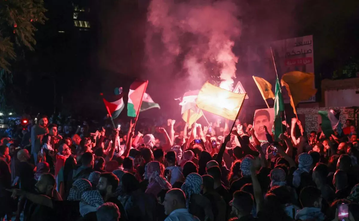 ആശുപത്രി തീഗോളമായി; പ്രതിഷേധം കത്തുന്നു, നുണക്കഥയുമായി ഇസ്രായേല്‍