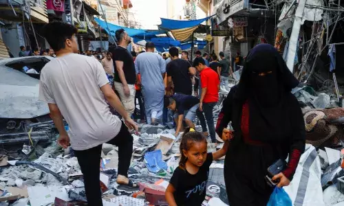 ഒറ്റരാത്രി കൊണ്ട് ഗസയില്‍ കൊല്ലപ്പെട്ടത് നിരവധി പേര്‍; വെസ്റ്റ് ബാങ്കിലും ഇസ്രായേല്‍ നരനായാട്ട്