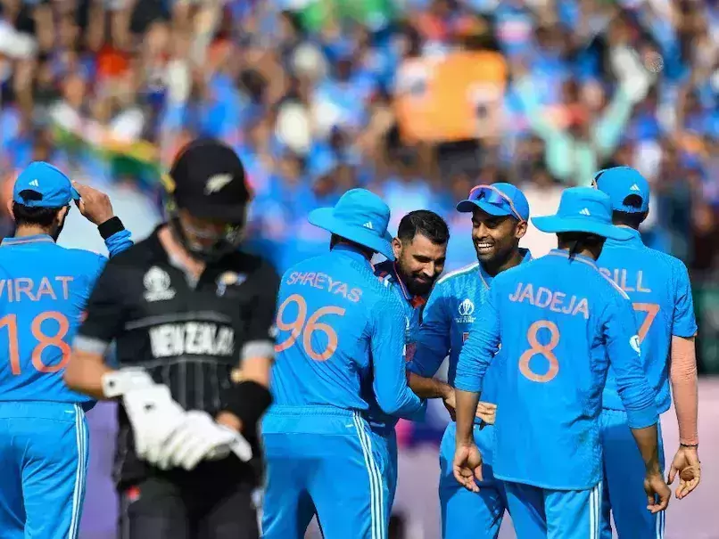 ഇന്ത്യ നമ്പര്‍ വണ്‍; ലോകകപ്പിലെ കുതിപ്പ് തുടര്‍ന്ന് ബ്ലൂസ്; കിവികളും വീണു