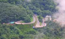 താമരശ്ശേരി ചുരത്തില്‍ ഗതാഗത നിയന്ത്രണം; വാഹനങ്ങളുടെ പാര്‍ക്കിങ്ങിനും വിലക്ക്