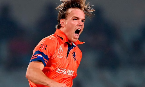 ലോകകപ്പ്; ഡച്ച് പട ബംഗ്ലാ കടുവകളെയും വീഴ്ത്തി; പോയിന്റ് പട്ടികയില് ഇംഗ്ലണ്ടിനെയും മറികടന്നു ലോകകപ്പ്; ഡച്ച് പട ബംഗ്ലാ കടുവകളെയും വീഴ്ത്തി; പോയിന്റ് പട്ടികയില് ഇംഗ്ലണ്ടിനെയും മറികടന്നു