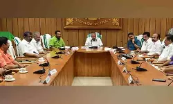 കളമശ്ശേരി സ്‌ഫോടന പരമ്പര: വിഷവിത്തുകള്‍ വിതക്കുന്നത് ചെറുത്തുതോല്‍പ്പിക്കും; പ്രമേയം പാസാക്കി സര്‍വകക്ഷി യോഗം