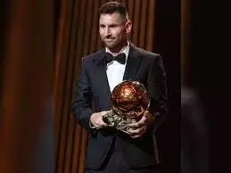 ബാലണ് ഡിയോര് എട്ടാം തവണയും സ്വന്തമാക്കി മെസ്സി ബാലണ് ഡിയോര് എട്ടാം തവണയും സ്വന്തമാക്കി മെസ്സി