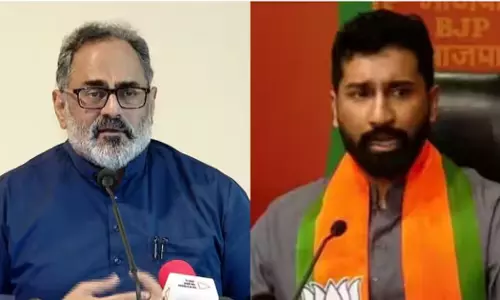 വിദ്വേഷപ്രചാരണം: രാജീവ് ചന്ദ്രശേഖറിനും അനില് ആന്റണിക്കുമെതിരേ വീണ്ടും കേസ് വിദ്വേഷപ്രചാരണം: രാജീവ് ചന്ദ്രശേഖറിനും അനില് ആന്റണിക്കുമെതിരേ വീണ്ടും കേസ്