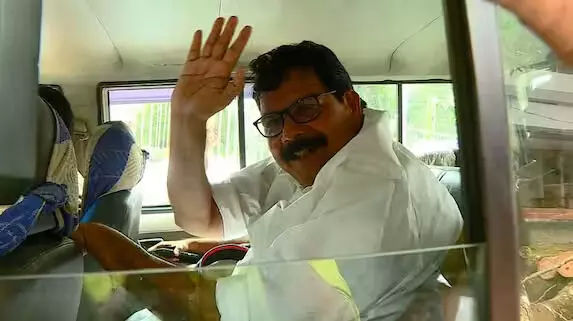 പുല്‍പ്പള്ളി സഹകരണ ബാങ്ക് തട്ടിപ്പ്: കെപിസിസി മുന്‍ ജനറല്‍ സെക്രട്ടറിയെ ഇഡി അറസ്റ്റ് ചെയ്തു