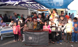 ലോകമേ കാണൂ...; ഗസയിലെ കുട്ടികളുടെ വാര്‍ത്താസമ്മേളനം(വീഡിയോ)