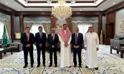 മദീനാ ഗവര്‍ണറുമായി എം എ യൂസഫലി കൂടിക്കാഴ്ച നടത്തി