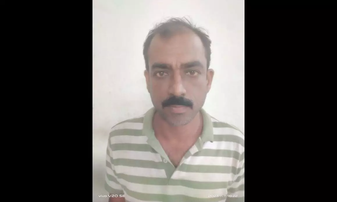 താനൂര് ഹാര്ബറില് യുവാവിനെ മര്ദ്ദിച്ച് കവര്ച്ച; പ്രതി പിടിയില് താനൂര് ഹാര്ബറില് യുവാവിനെ മര്ദ്ദിച്ച് കവര്ച്ച; പ്രതി പിടിയില്