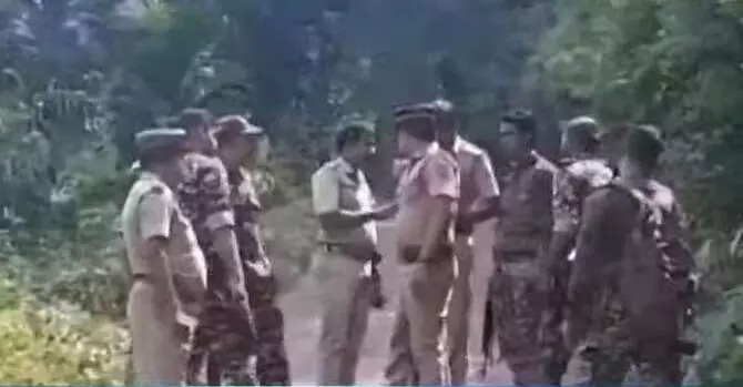 കണ്ണൂരിലെ വനത്തില് മാവോവാദികളുമായി ഏറ്റുമുട്ടലുണ്ടായെന്ന് തണ്ടര്ബോള്ട്ട്; പരിശോധന കണ്ണൂരിലെ വനത്തില് മാവോവാദികളുമായി ഏറ്റുമുട്ടലുണ്ടായെന്ന് തണ്ടര്ബോള്ട്ട്; പരിശോധന