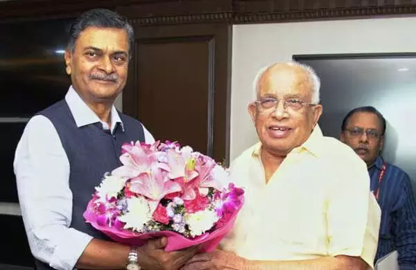 വൈദ്യുതോല്പ്പാദനത്തിന് കേരളത്തില് ആണവനിലയം വേണം; കേന്ദ്ര ഊര്ജ മന്ത്രിയോട് ആവശ്യവുമായി കേരളം വൈദ്യുതോല്പ്പാദനത്തിന് കേരളത്തില് ആണവനിലയം വേണം; കേന്ദ്ര ഊര്ജ മന്ത്രിയോട് ആവശ്യവുമായി കേരളം
