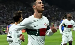 ലോകകപ്പ് യോഗ്യത; കുവൈത്തിനെ വീഴ്ത്തി ഇന്ത്യ; യൂറോയില് പോര്ച്ചുഗല് മുന്നോട്ട്; 128ാം ഗോളുമായി റോണോ ലോകകപ്പ് യോഗ്യത; കുവൈത്തിനെ വീഴ്ത്തി ഇന്ത്യ; യൂറോയില് പോര്ച്ചുഗല് മുന്നോട്ട്; 128ാം ഗോളുമായി റോണോ